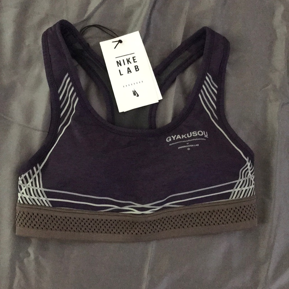 Brand new Nike Sports Bra. Size XS.